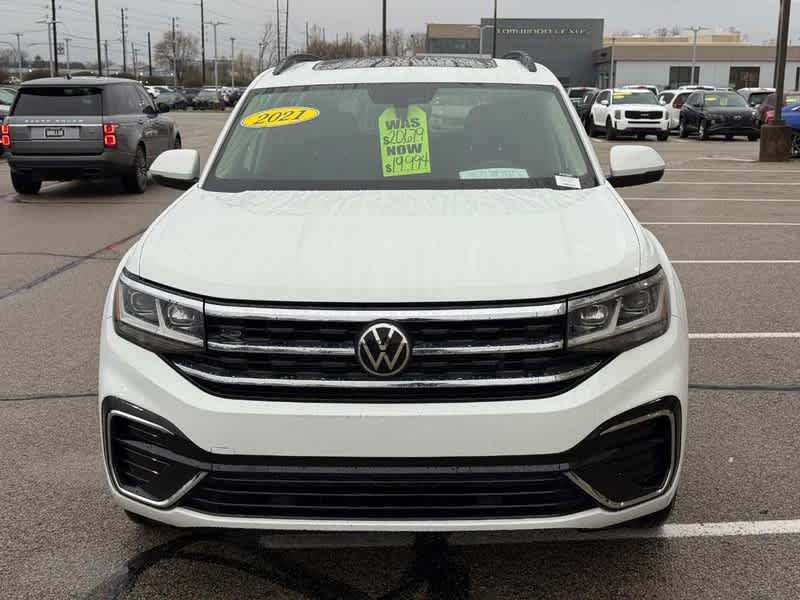 Used 2021 Pure White Volkswagen 3.6L V6 SE w/Technology R-Line image 10