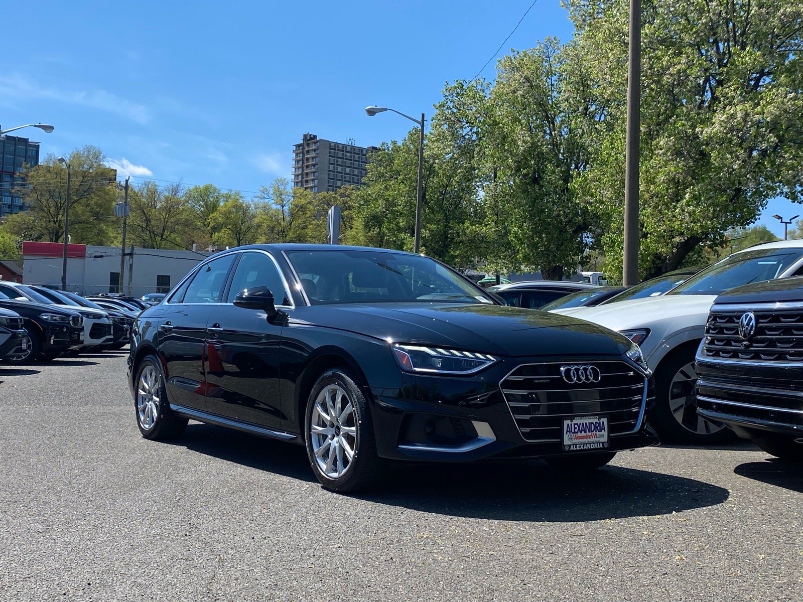 2023 Audi A4 40 TFSI Premium quattro S tronic's photo