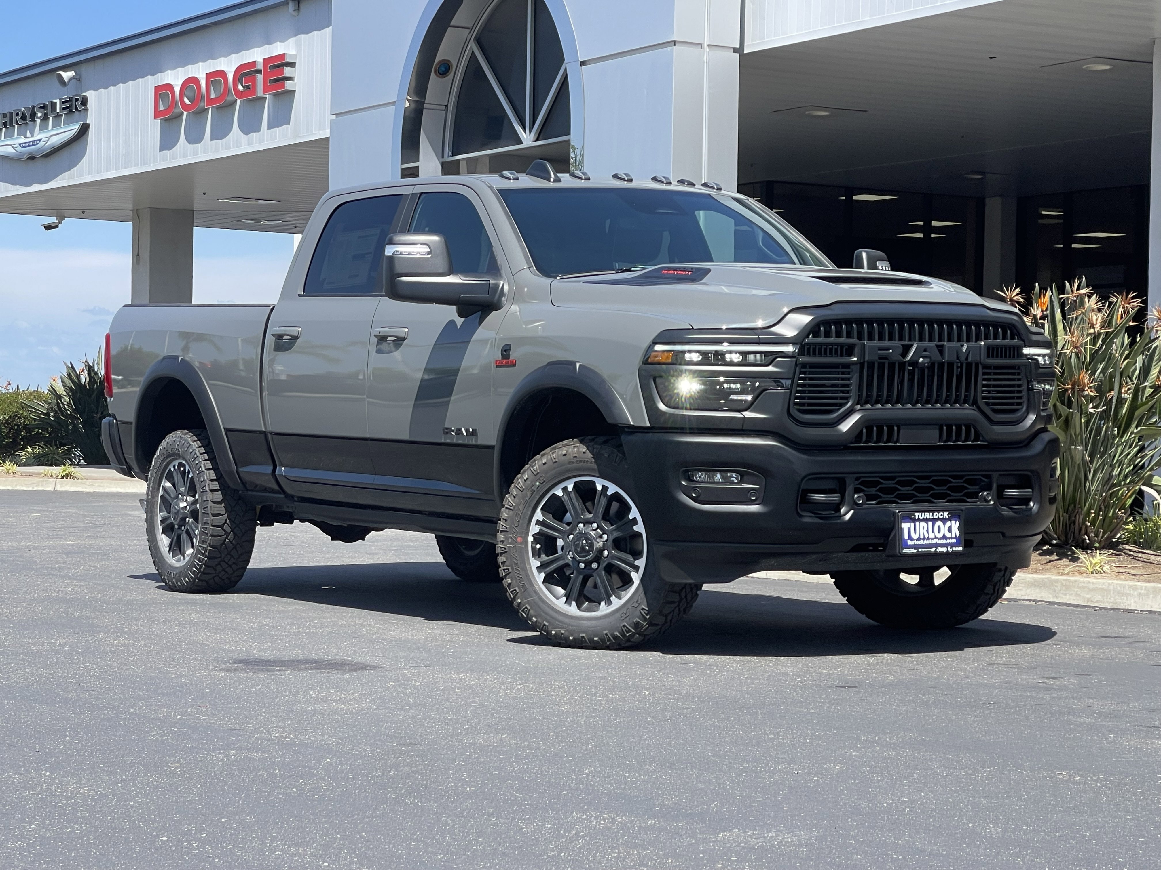 New 2026 Ceramic Gray Clear-Coat Exterior Paint RAM Rebel image 4