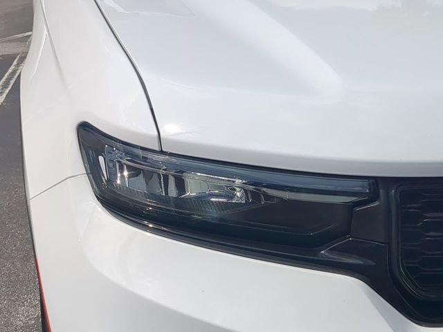 Certified Used 2025 White Jeep Altitude X image 10
