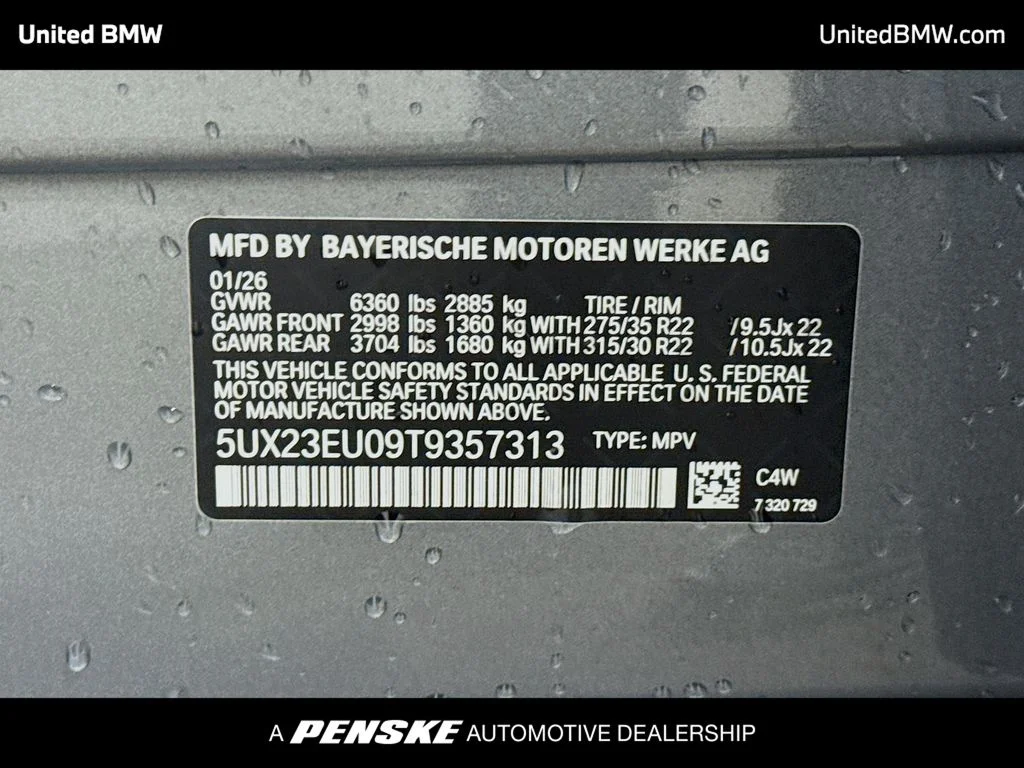 Used 2026 Skyscraper Grey Metallic BMW xDrive40i image 15