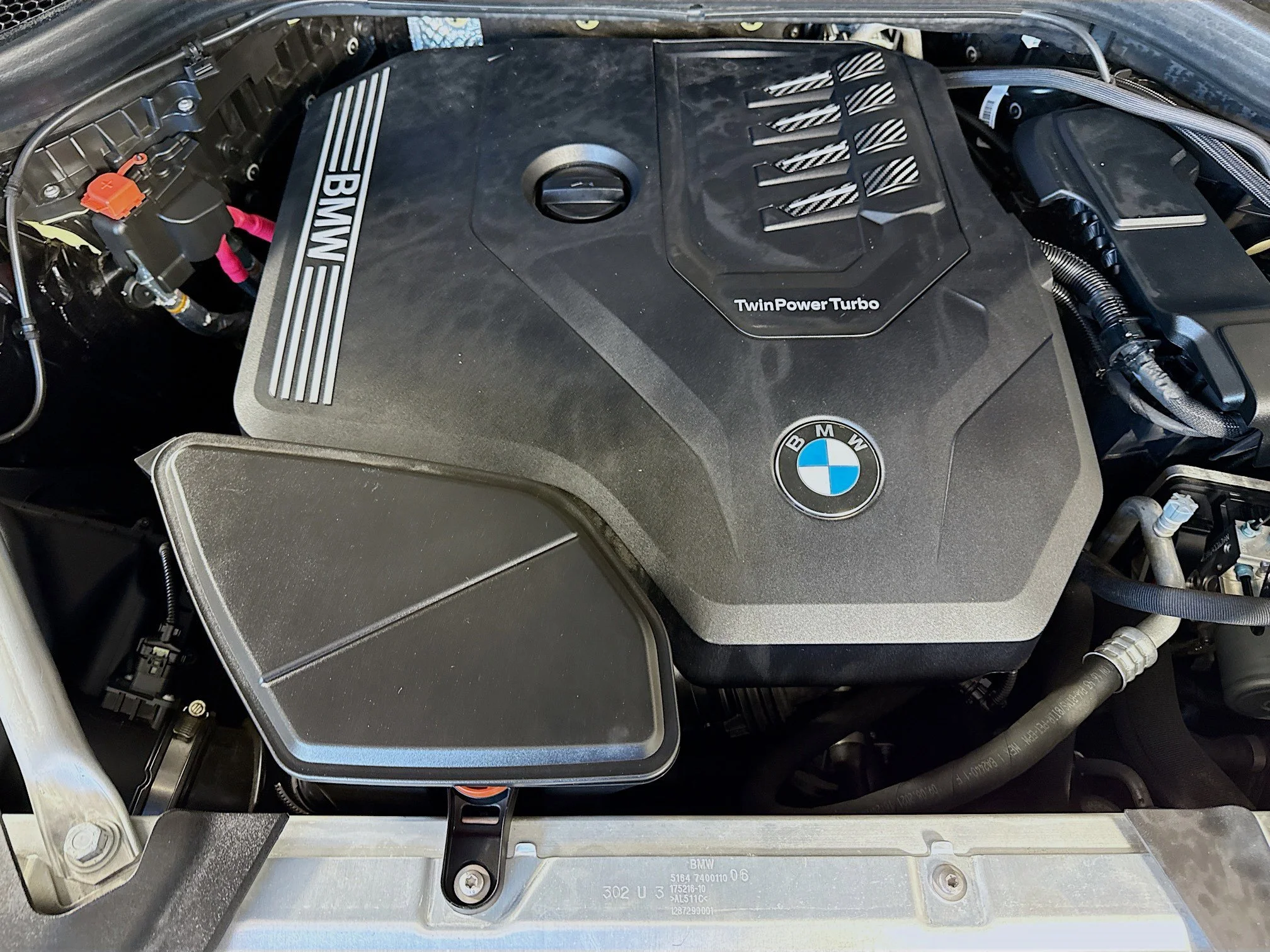 Used 2022 Black Sapphire Metallic BMW sDrive30i image 35