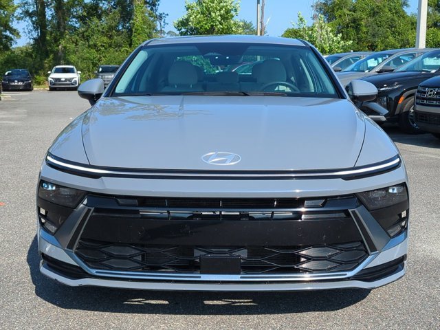 Used 2024 Blue Hyundai SEL image 8