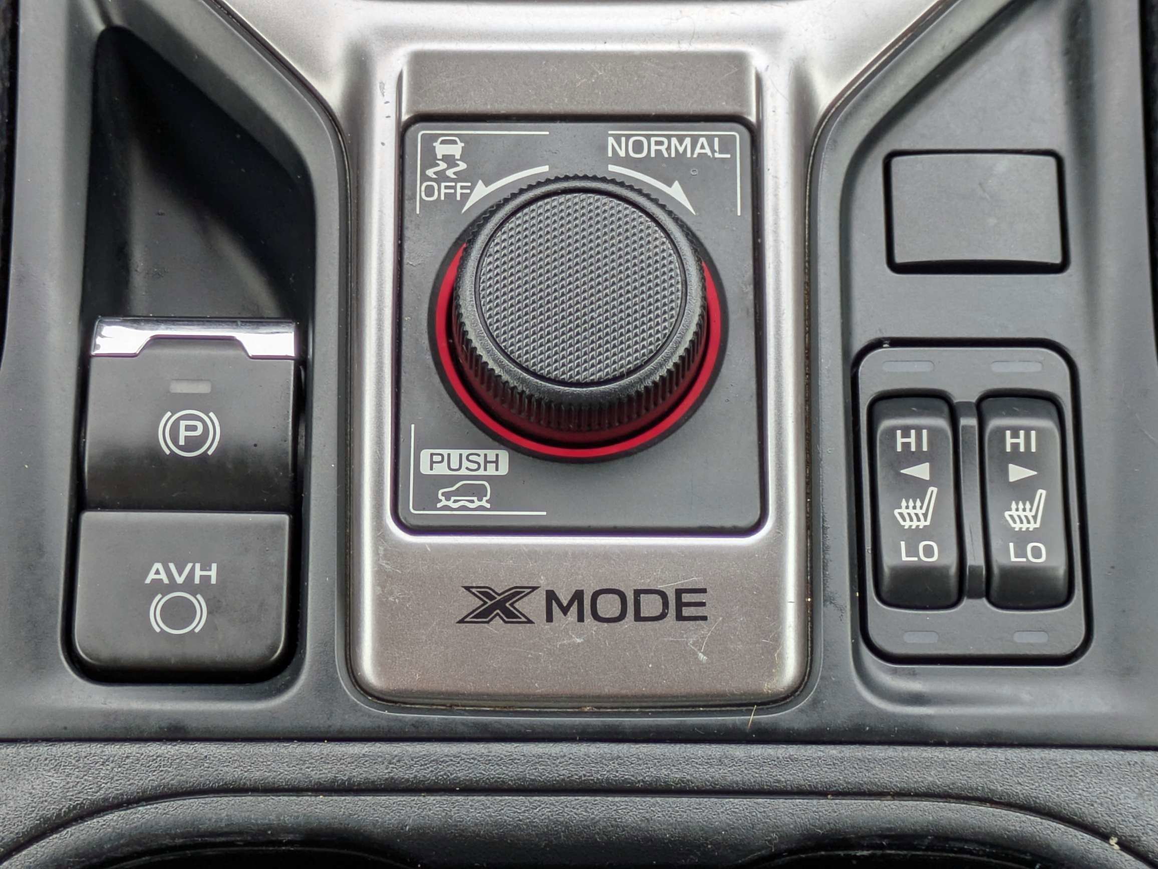 Used 2024 Crystal Black Silica Subaru Premium image 24