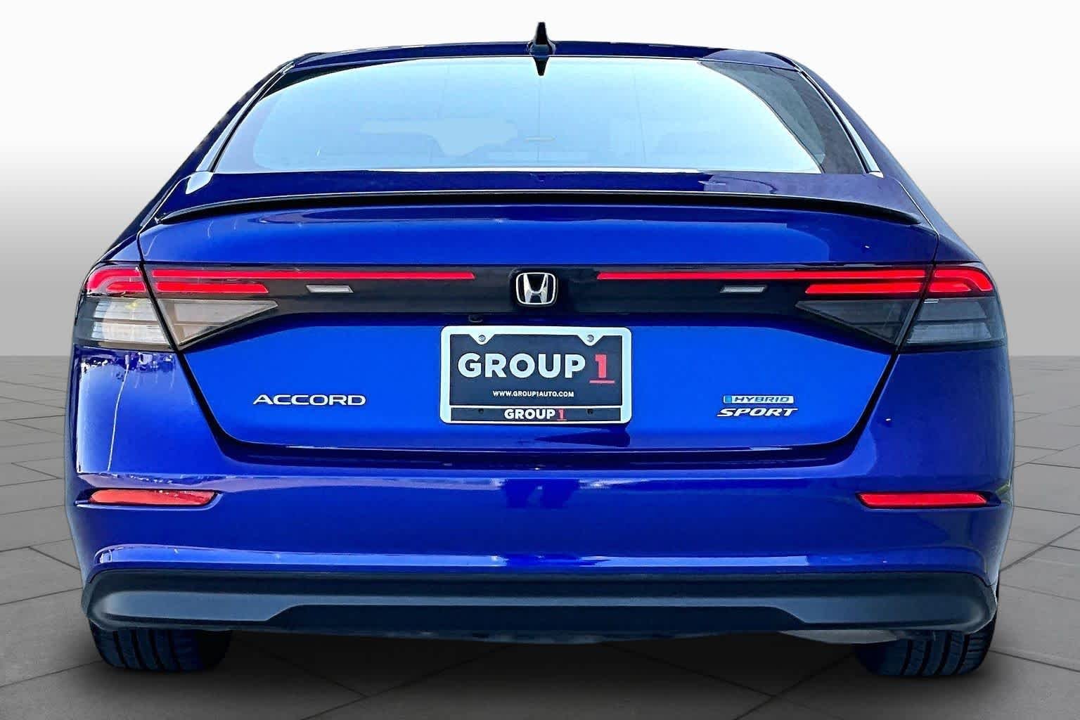 Used 2023 Still Night Pearl Honda Sport image 9