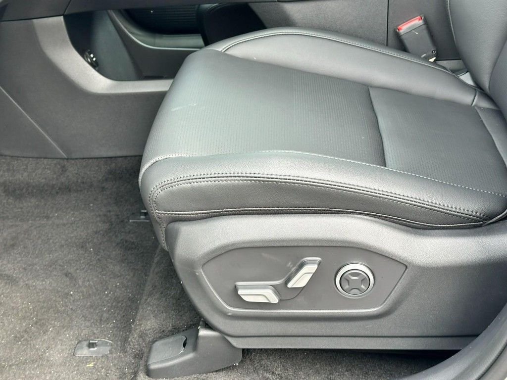New 2026 Silver Hyundai Limited AWD image 28