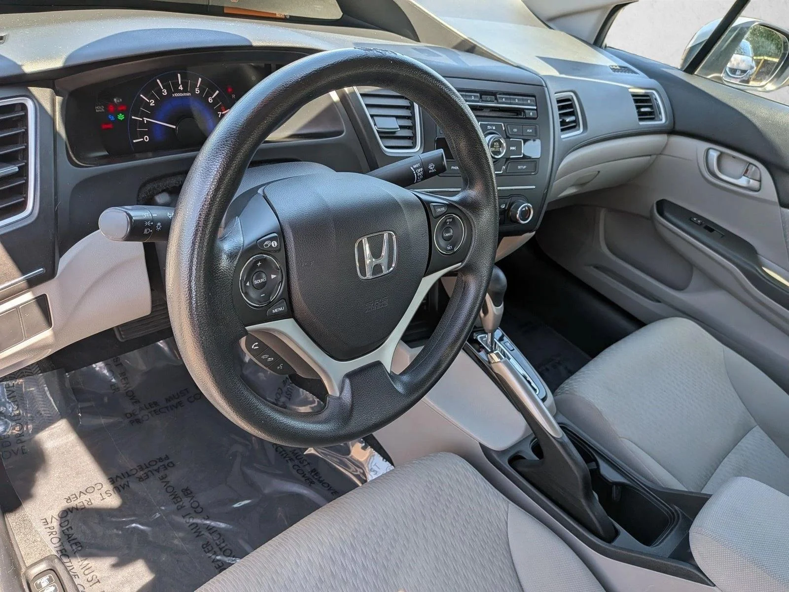 Used 2014 Silver/Gray Honda LX image 10