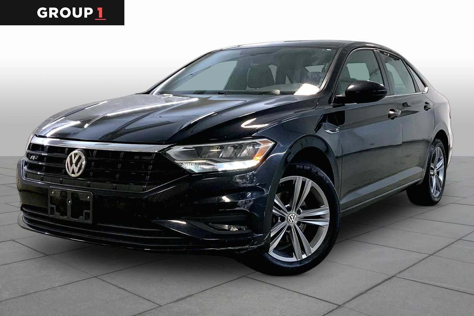 Pre-Owned 2019 Volkswagen Jetta R-Line