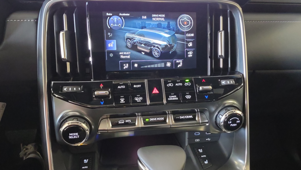New 2026 Manganese Luster Lexus  600 LUXURY image 27