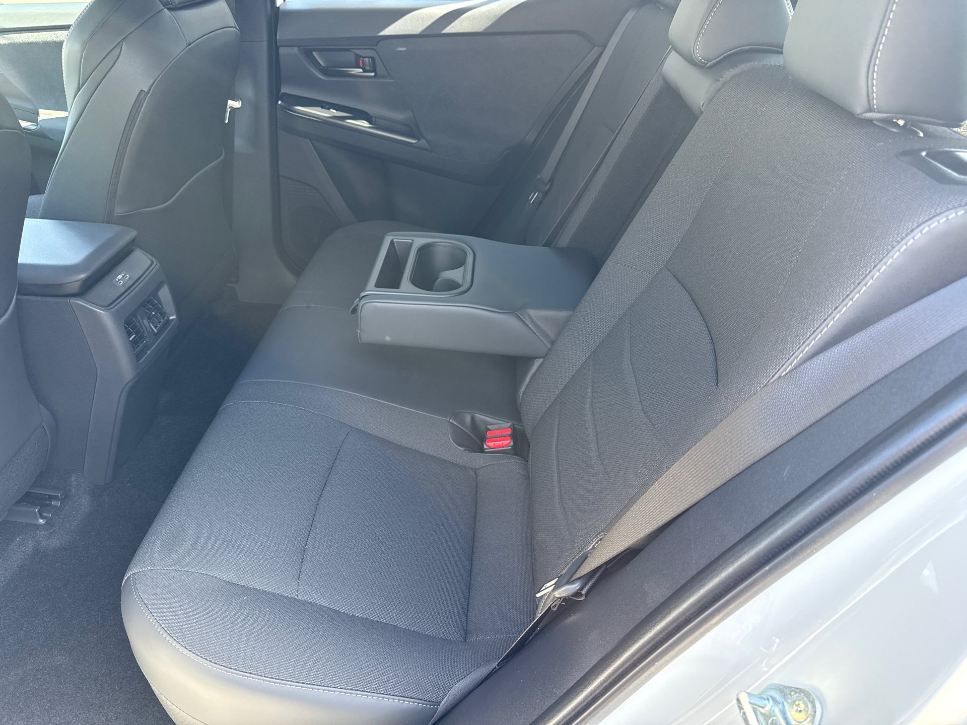 New 2026 Wind Chill Pearl <sup>1</sup> Toyota  SE image 18