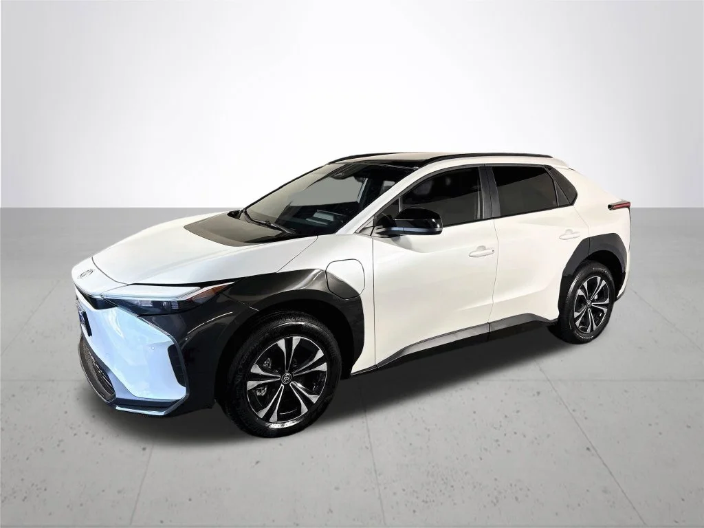 Used 2024 Toyota bZ4X XLE with VIN JTMABACA0RA087107 for sale in Vancouver, WA