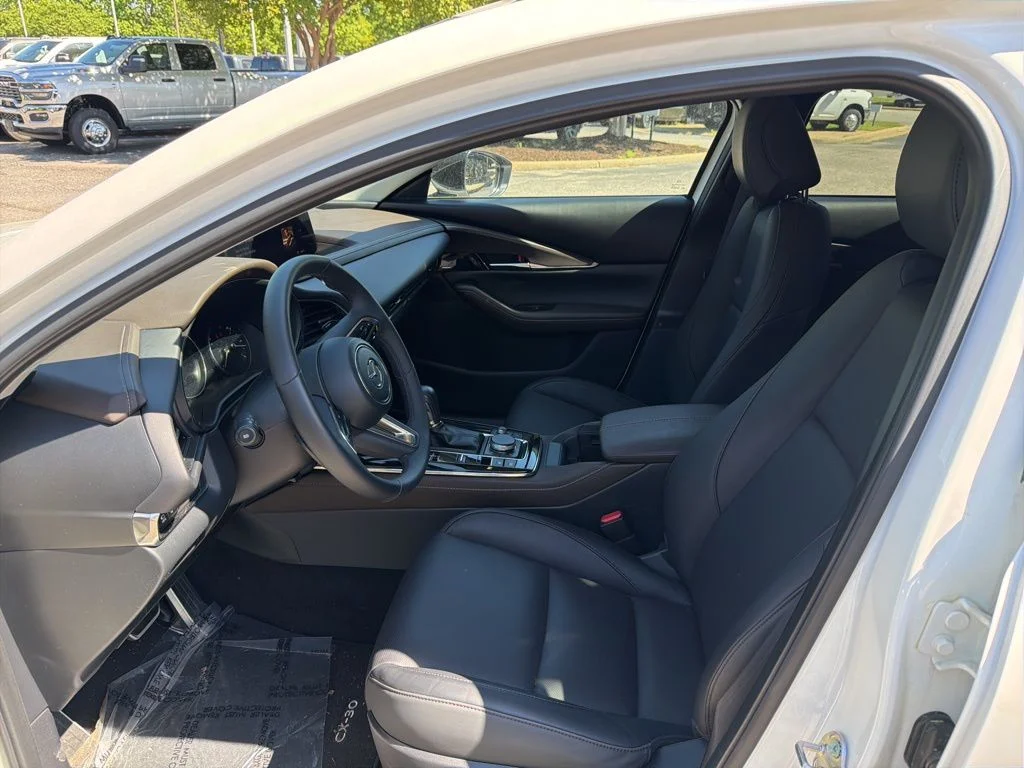 Used 2025 White Mazda 2.5 Turbo Premium Plus Package w/Premium Plus Package image 19