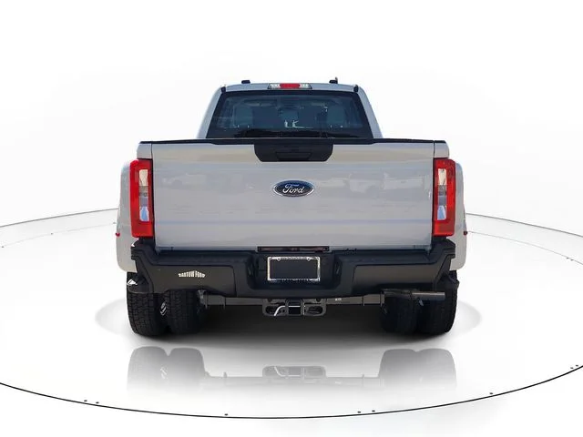 New 2026 Oxford White Ford XL image 6