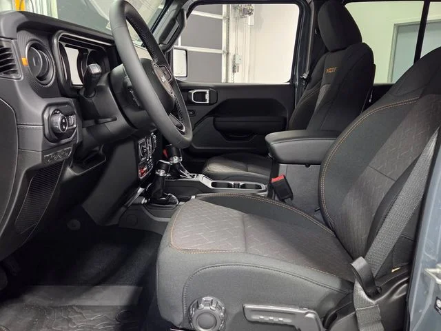 New 2026 Anvil Clearcoat Jeep Mojave image 5