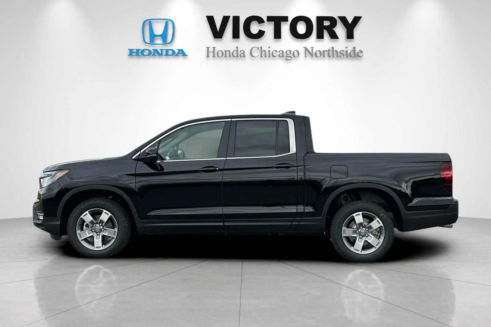 New 2026 Crystal Black Pearl Honda RTL image 2