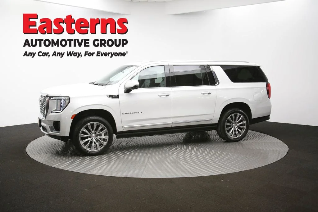 Used 2022 White GMC Denali image 64