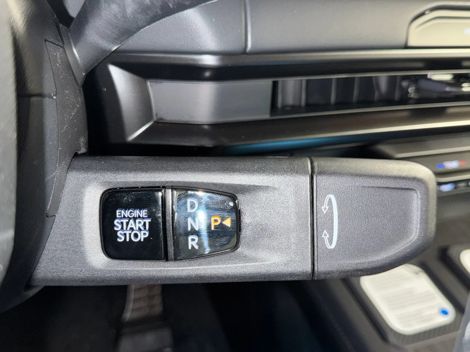New 2027 Black Jade Green Kia X-Line SX Prestige image 18