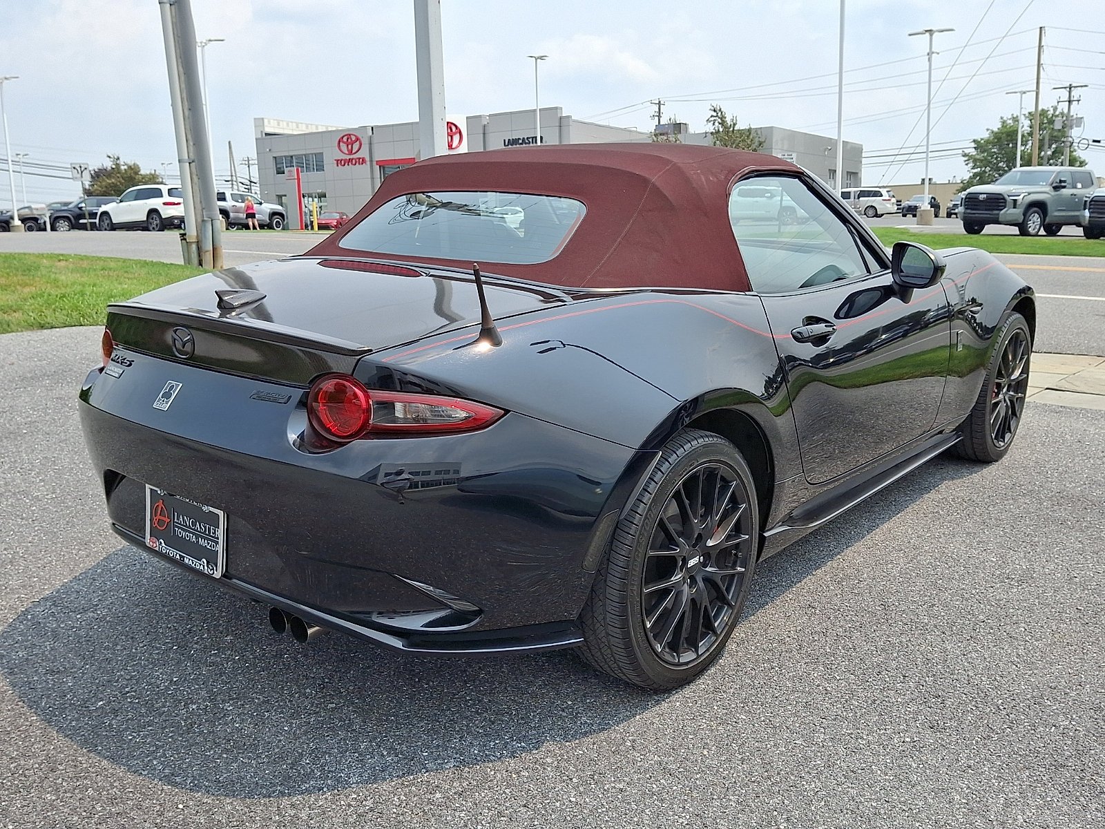 Used 2018 Jet Black Mica Mazda Club image 4