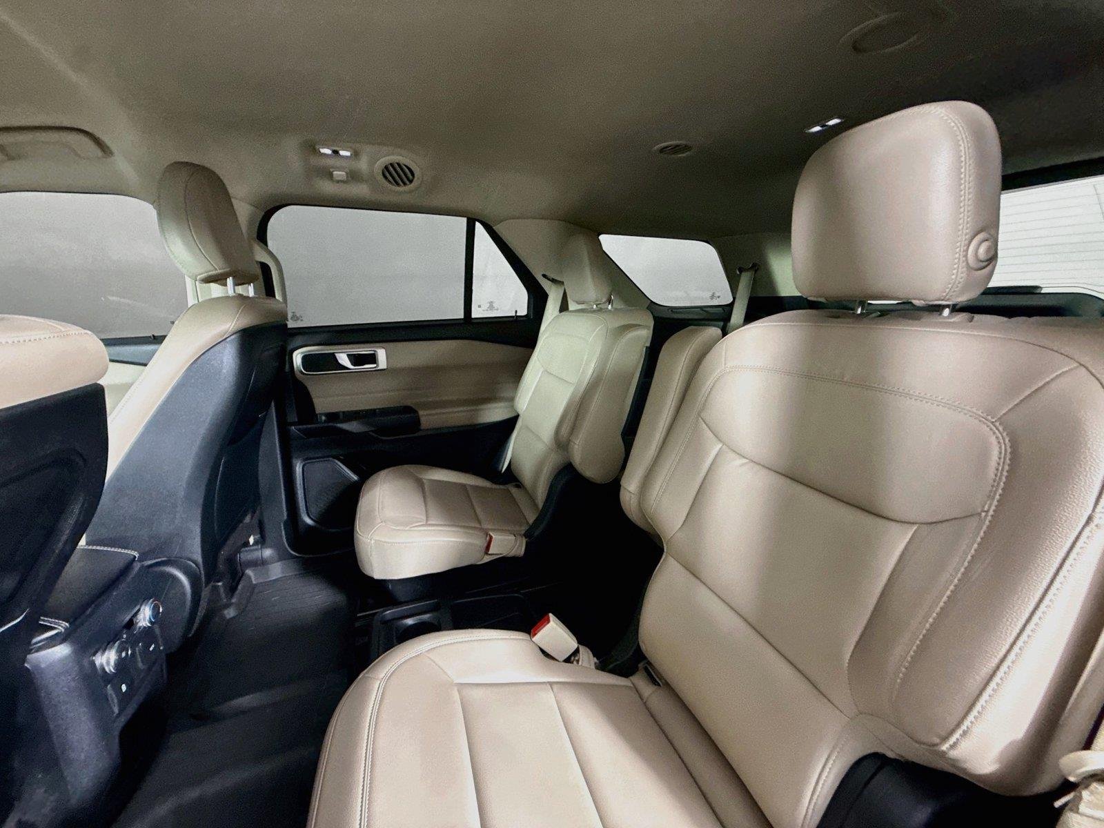 Used 2020 Star White Metallic Tri-Coat Ford XLT image 28