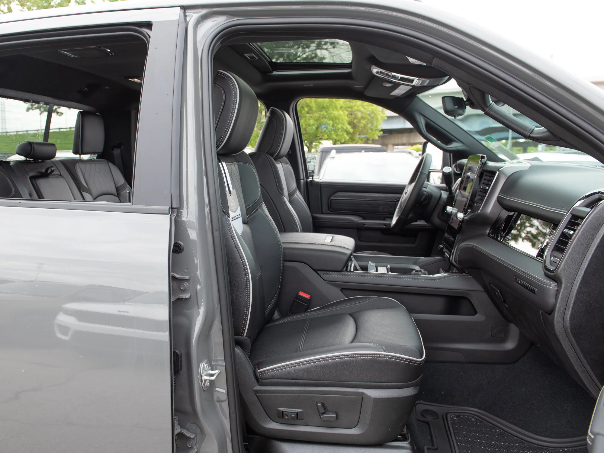 New 2026 Grey RAM Limited* image 23