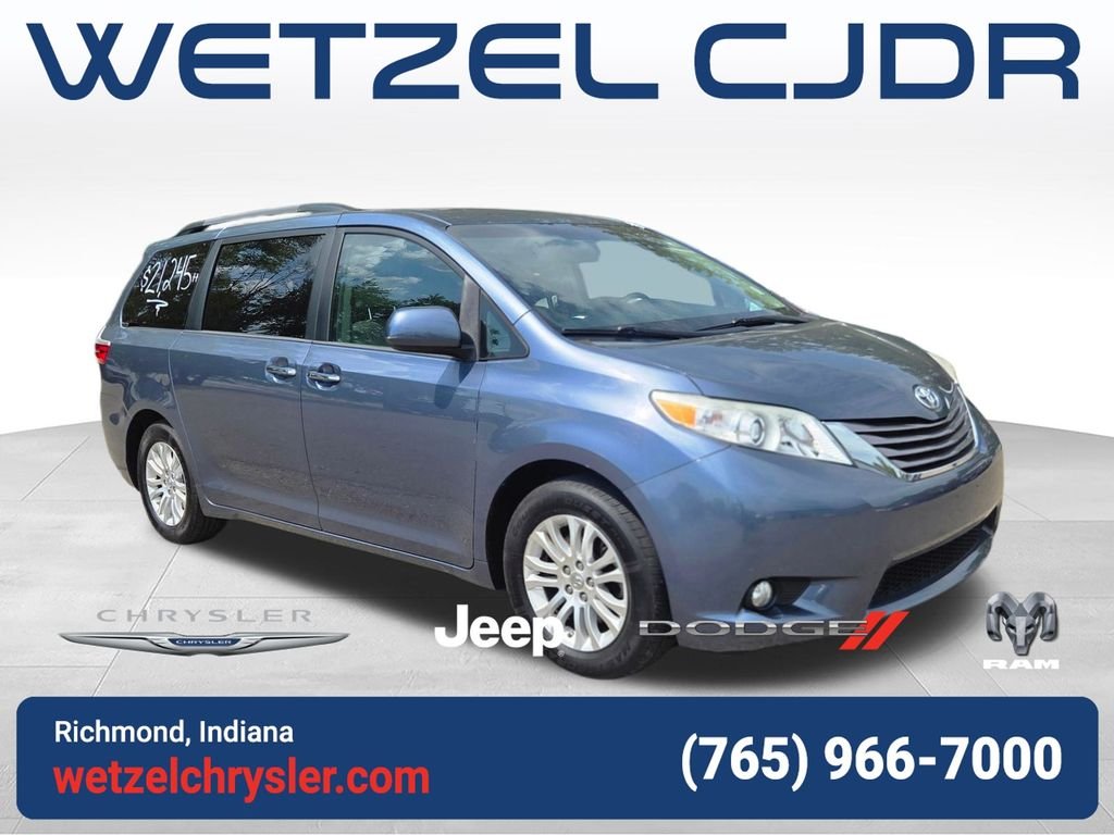 Used 2015 Blue Toyota XLE image 1