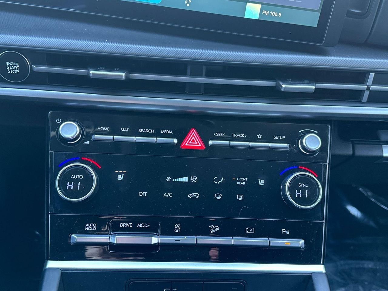 2025 Hyundai Santa Fe SEL - Photo 23