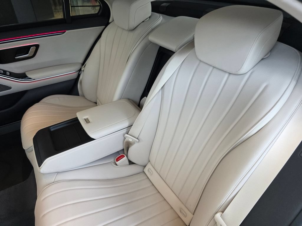 New 2027 MANUFAKTUR Moonlight White Metallic Mercedes-Benz S 500 image 30