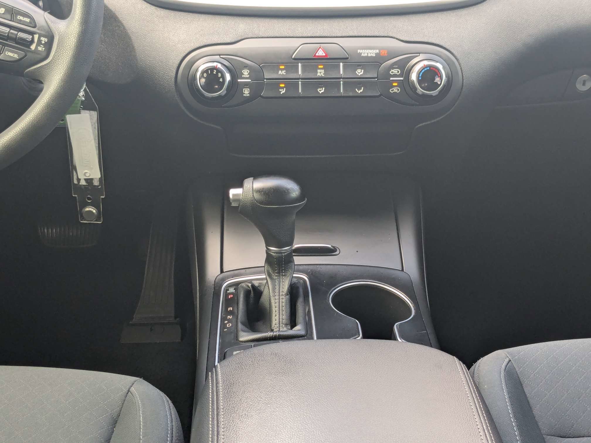 Used 2018 Ebony Black Kia L image 22