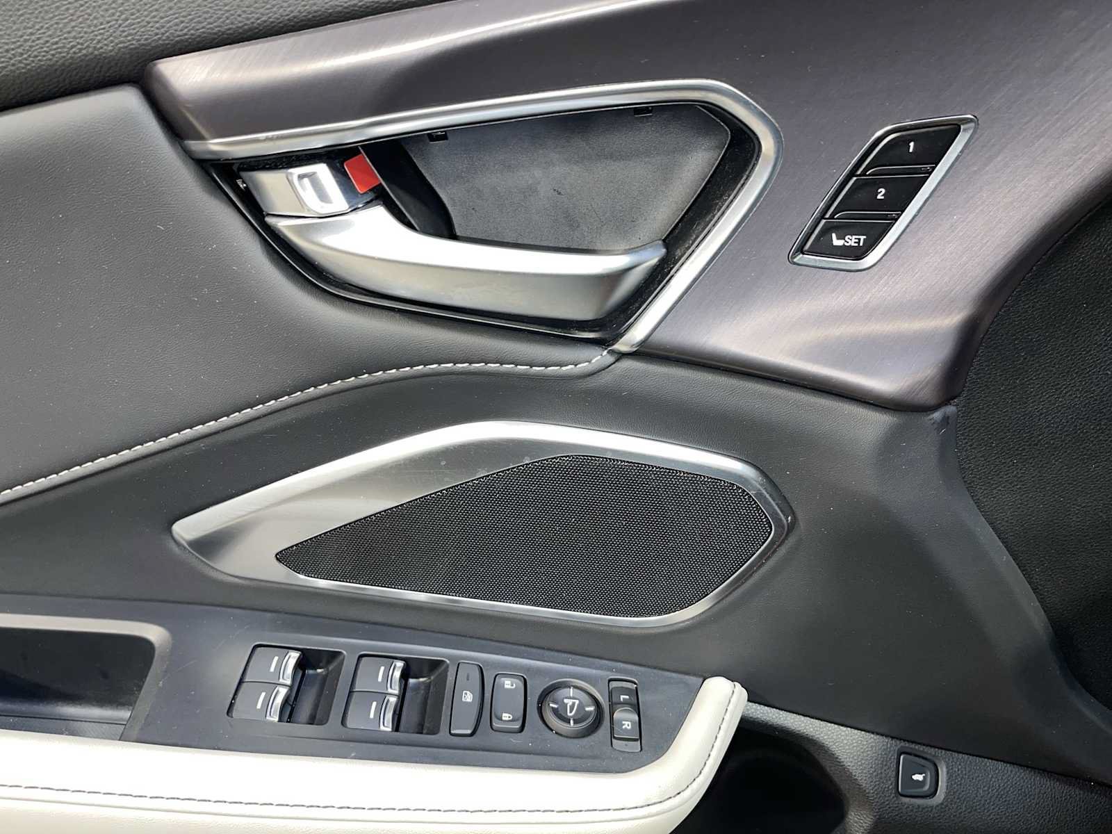 2025 Acura RDX Base - Photo 50