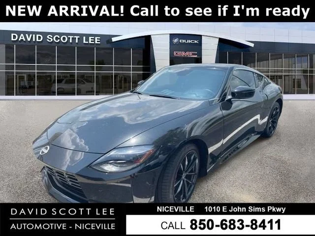 Used 2023 Black Diamond P Nissan Performance image 1
