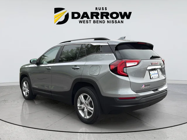 Used 2023 Silver GMC SLE image 3