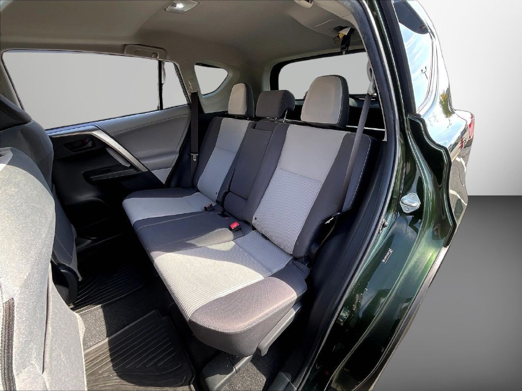 Used 2013 Green Toyota XLE image 22