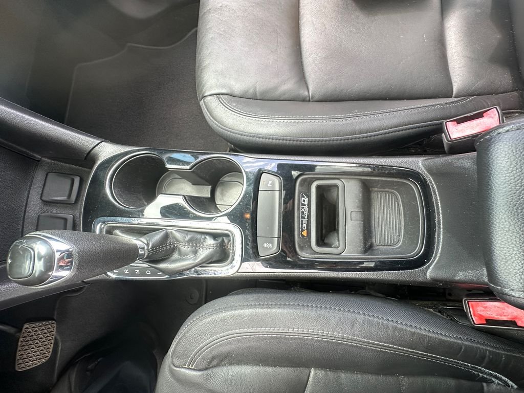 Used 2017 Gray Chevrolet Premier image 10
