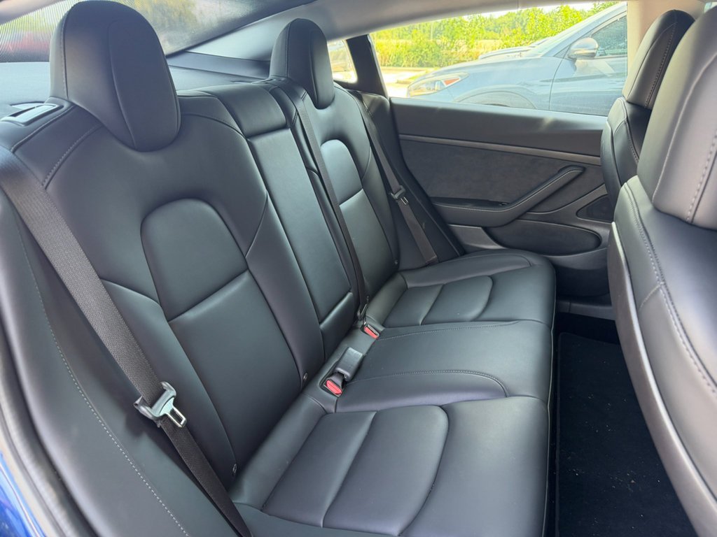 Used 2020  Tesla Standard Range image 26