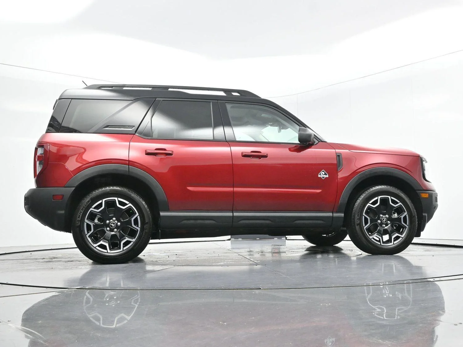 Used 2025 Ruby Red Metallic Tinted Clearcoat Ford Outer Banks image 53
