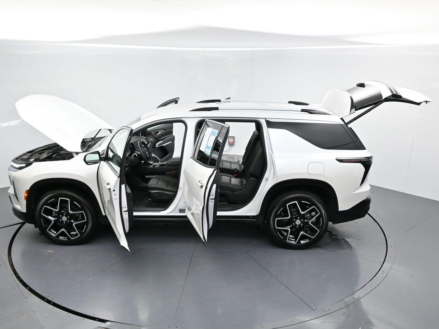 Used 2025 Iridescent Pearl Tricoat Chevrolet FWD High Country image 46