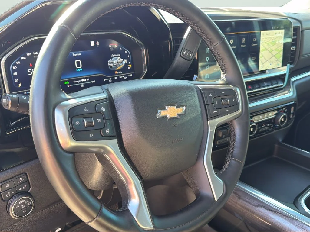 Used 2025 Black Chevrolet LTZ image 22