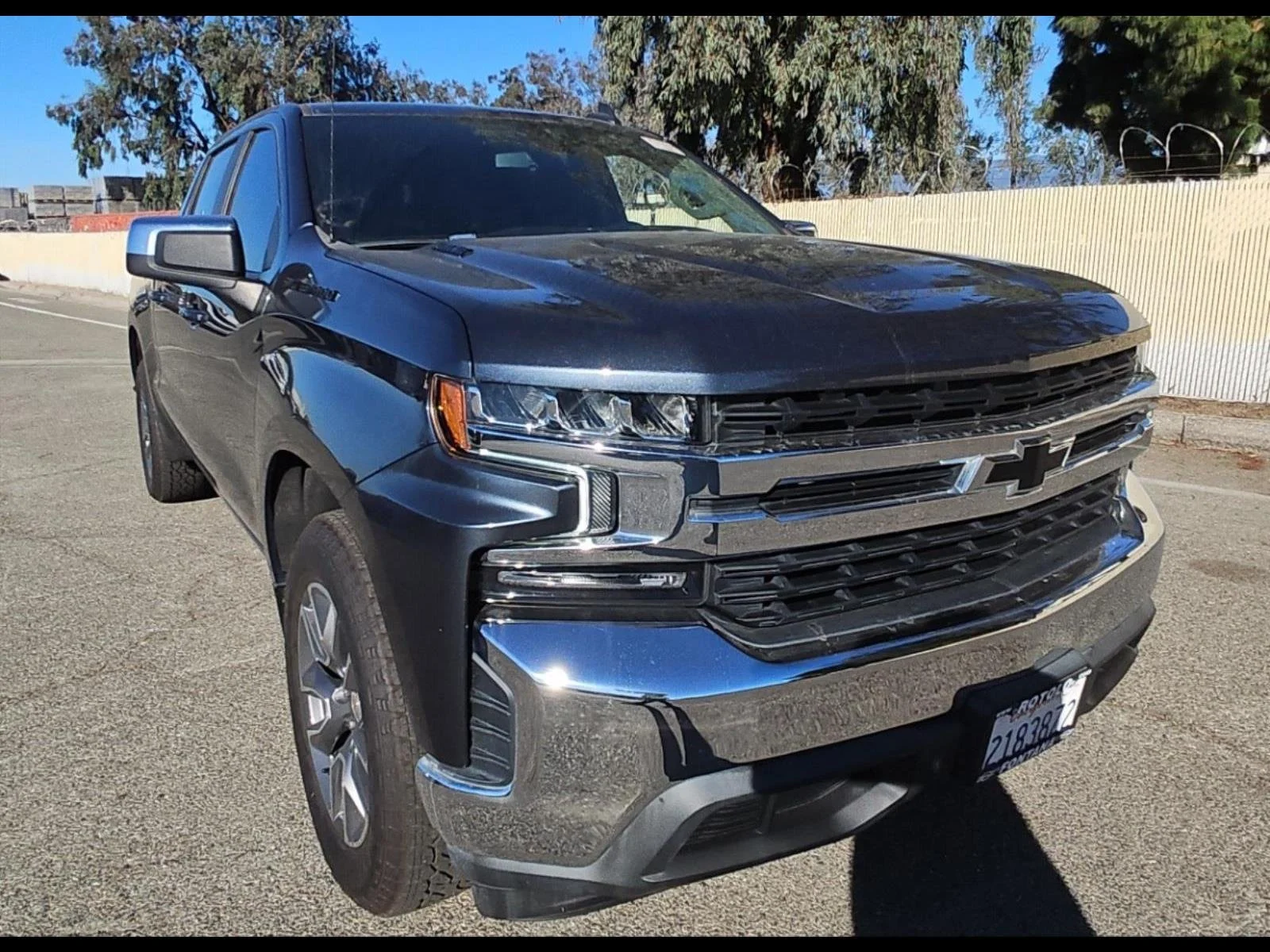Used 2021 SHADOW GRAY METALLIC Chevrolet LT image 8