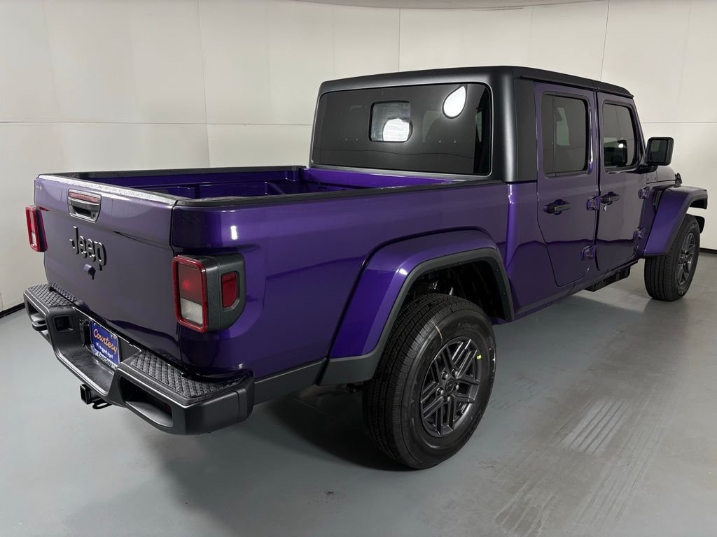 New 2026 Reign Jeep Sport S image 8