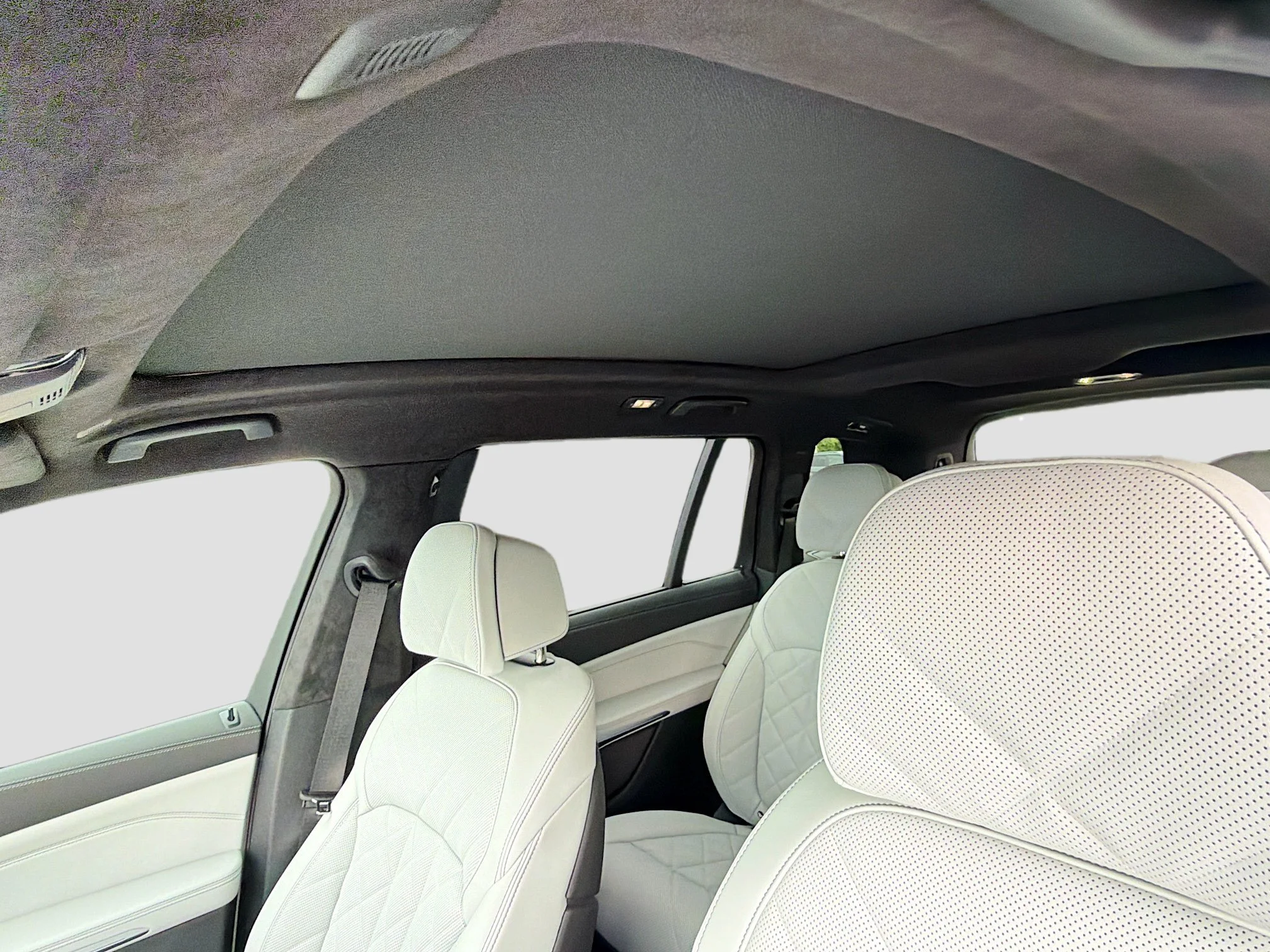 New 2027 Alpine White BMW xDrive40i image 28