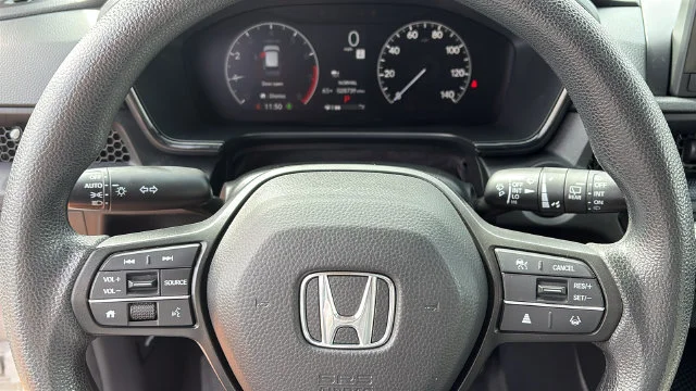 Used 2023 White Honda EX image 13