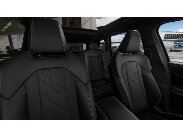 New 2026 Arctic Race Blue metallic BMW  image 11