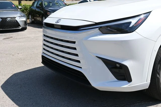 Certified Used 2025 WIND CHILL PEARL Lexus 350 Premium image 13