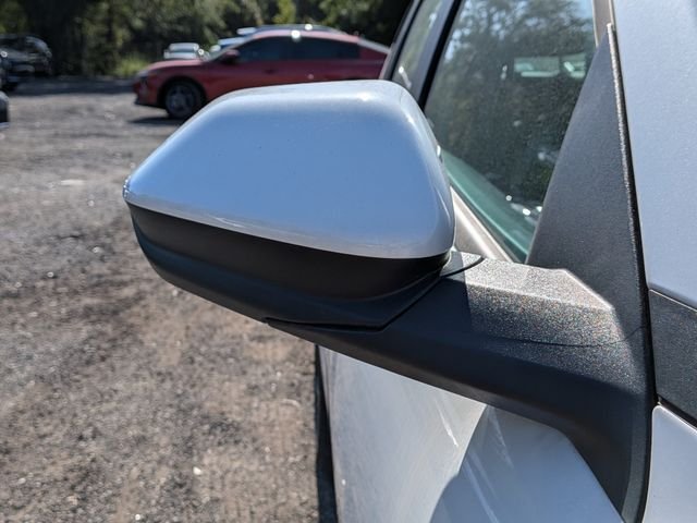 New 2026 Snow White Pearl Kia EX image 10