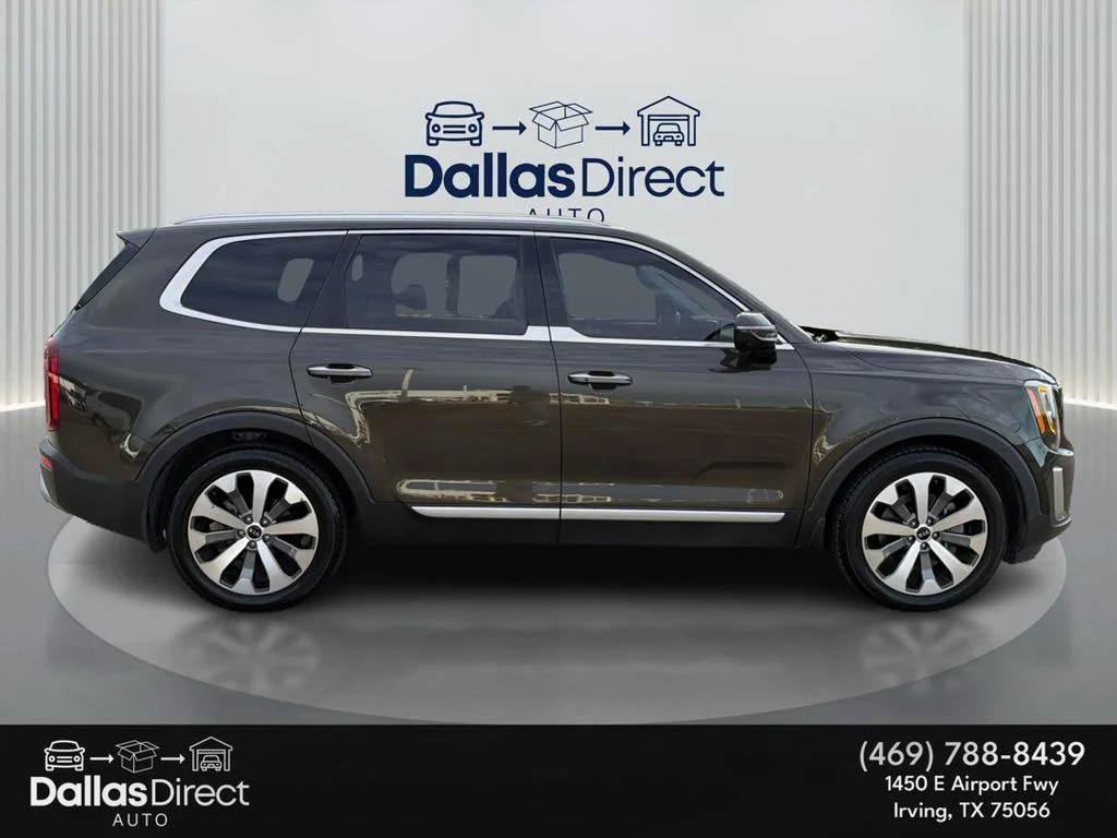 Used 2020 Dark Moss Kia SX image 5