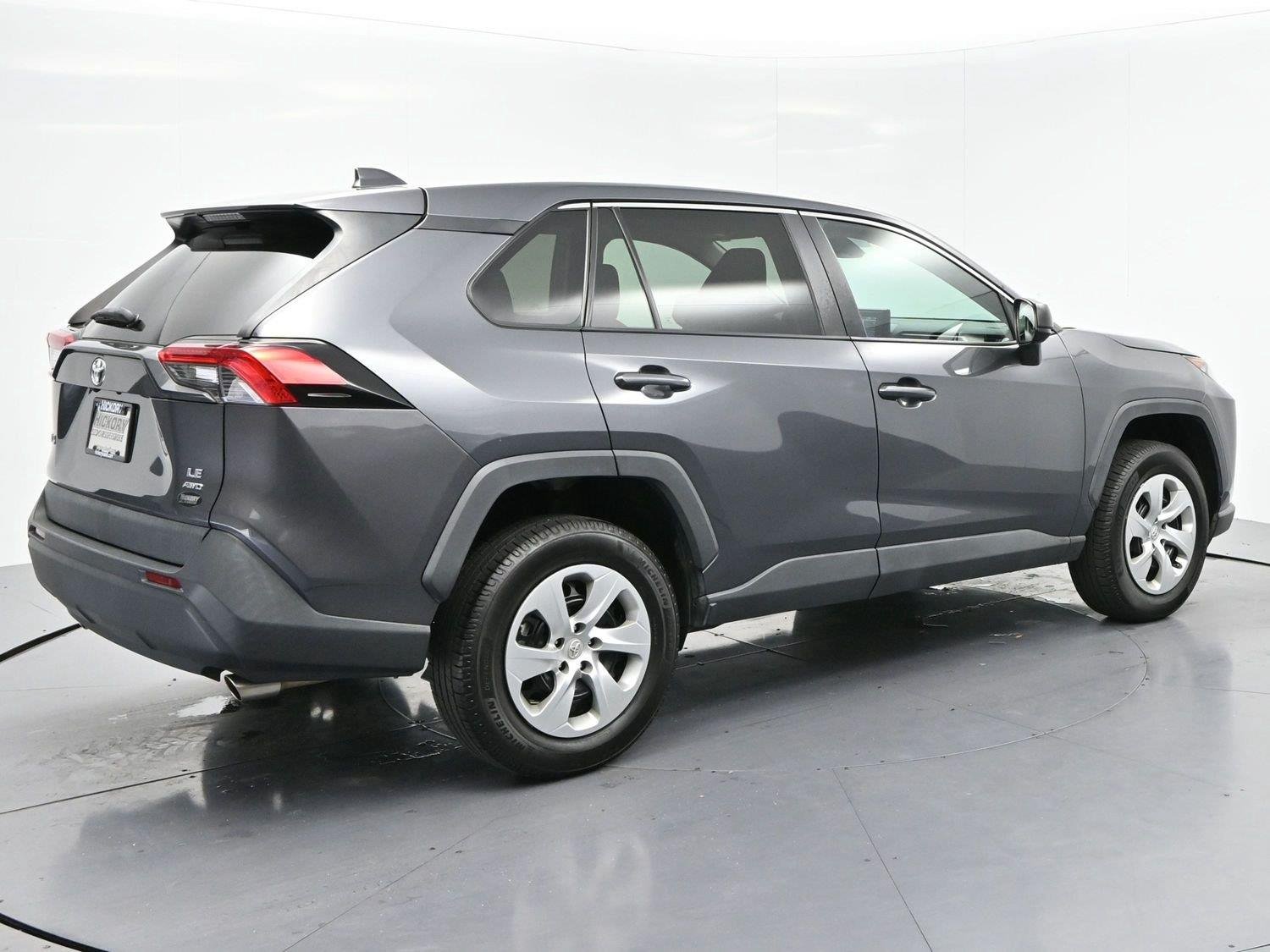 Used 2022 Magnetic Gray Metallic Toyota LE image 7