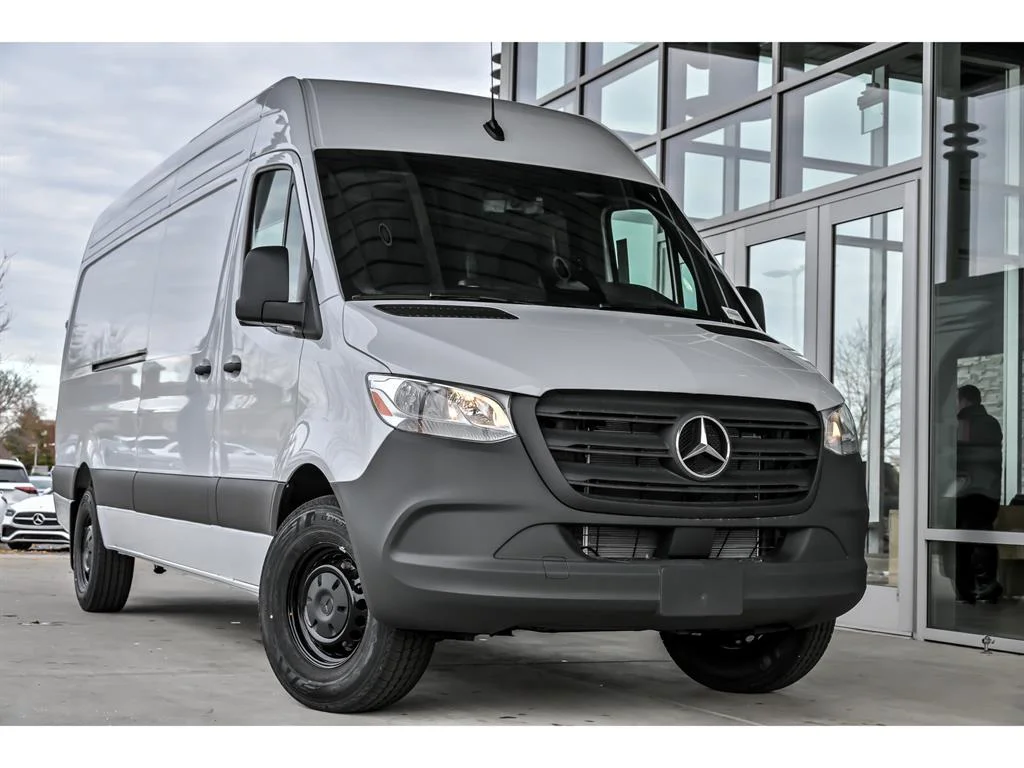 2025 Mercedes-Benz Sprinter 2500 170 WB HO High Roof's photo