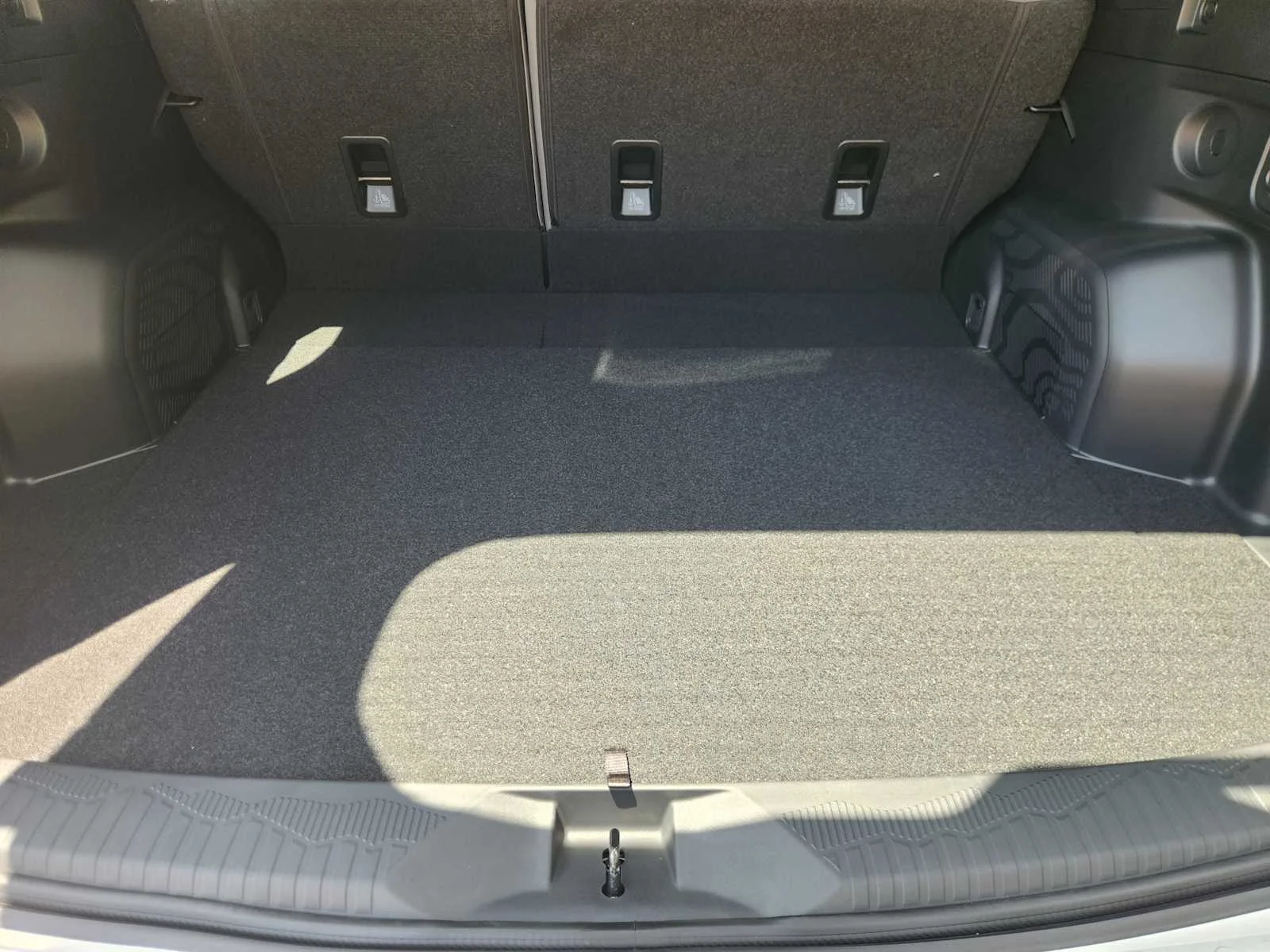 New 2026 CRYSTAL WHITE PEARL Subaru Standard Model image 21