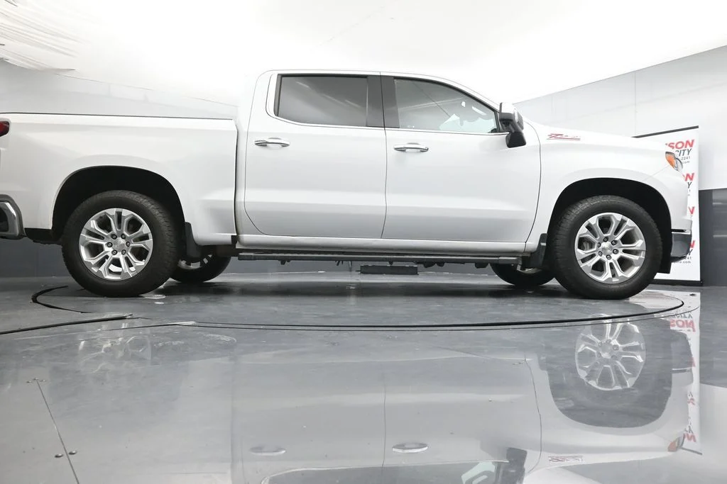 Used 2023 White Chevrolet LTZ image 40
