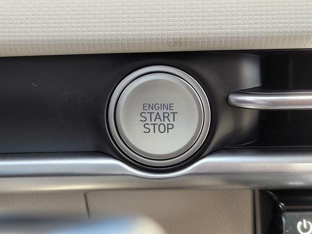 New 2026 White Hyundai SEL AWD image 20